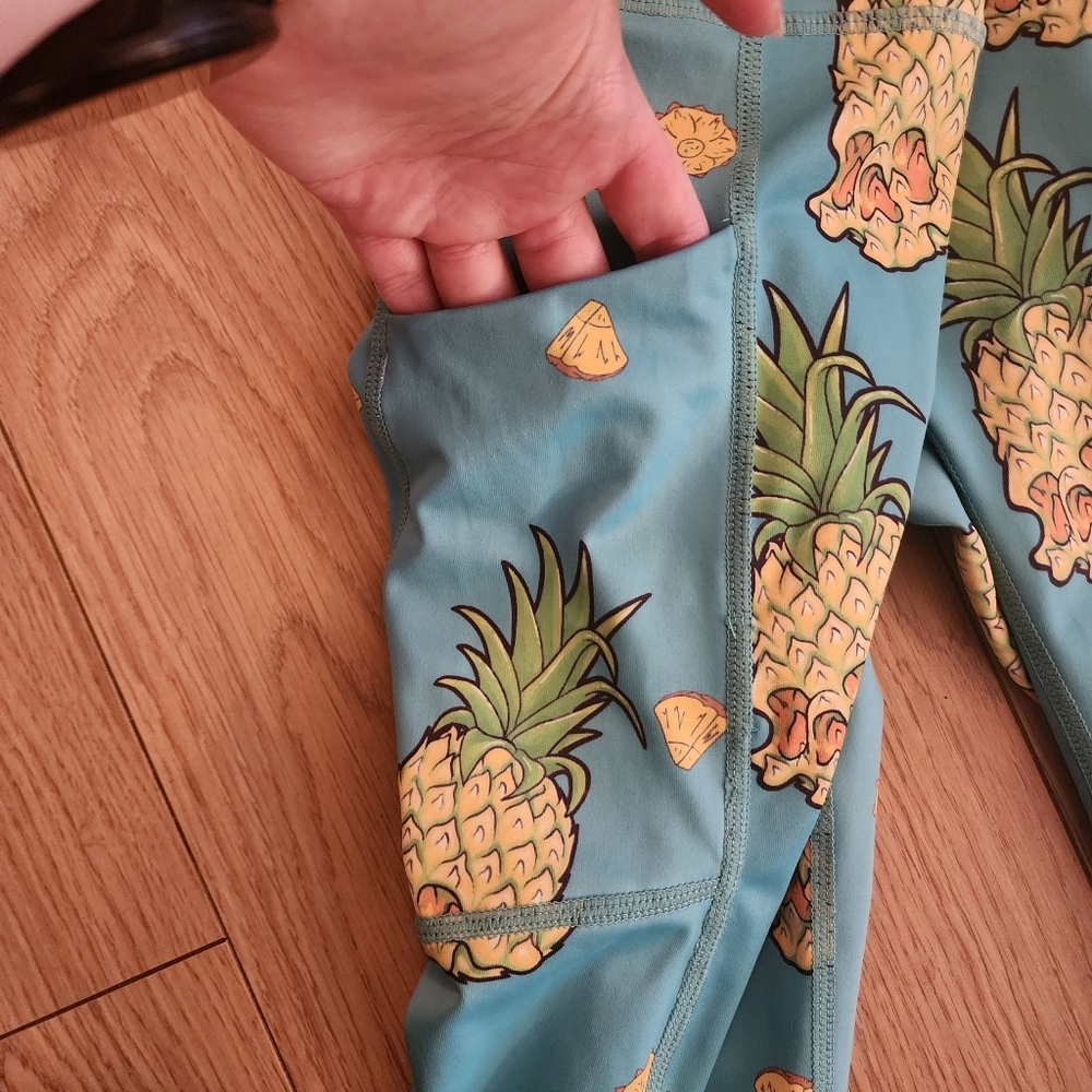 Feed Me Fight Me Skull Pineapple Leggings-Small - Picture 5 of 12